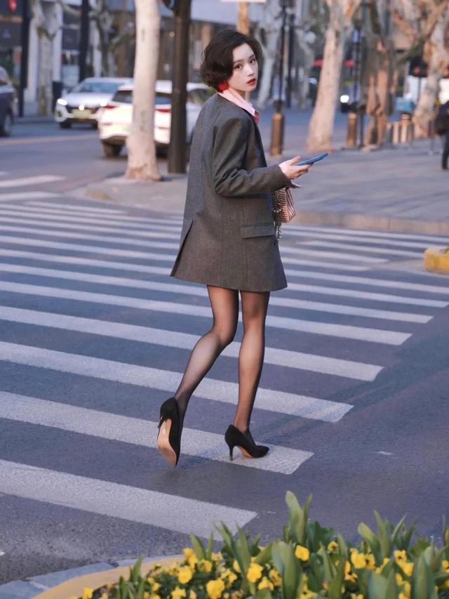 警惕非法色情內(nèi)容，遠(yuǎn)離辣文絲襪誘惑，尋找健康娛樂方式